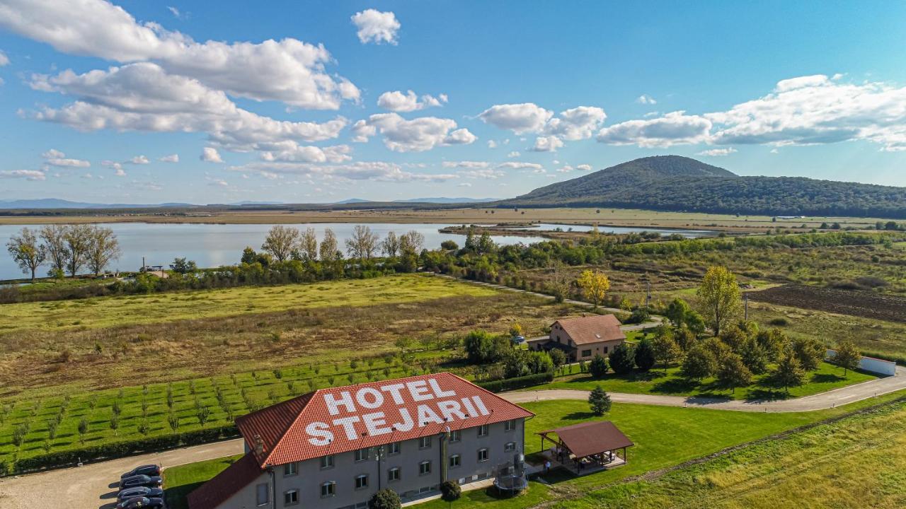 Stejarii Resort Ineu  Eksteriør billede